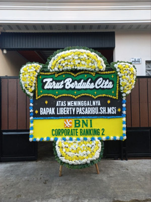 Papan Bunga Duka di Bukit