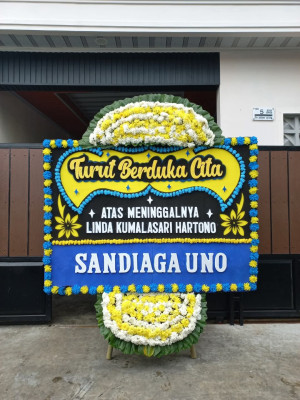 Papan Bunga Duka di Bukit